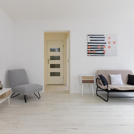 Rondo ONZ Sunny Apartment Warsawa Bagian luar foto